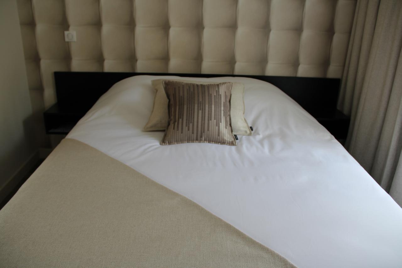 שרול Hotel Du Lion D'Or מראה חיצוני תמונה