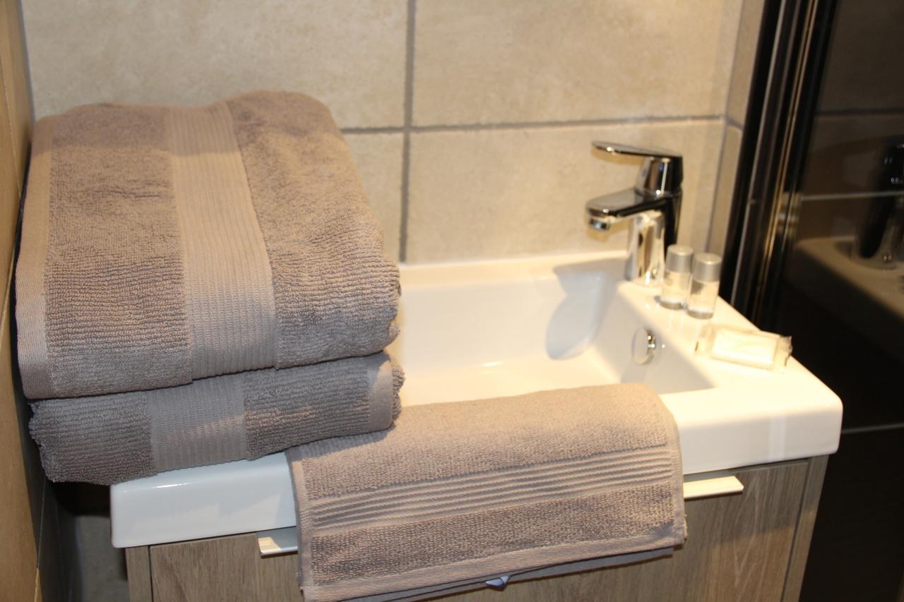 שרול Hotel Du Lion D'Or מראה חיצוני תמונה